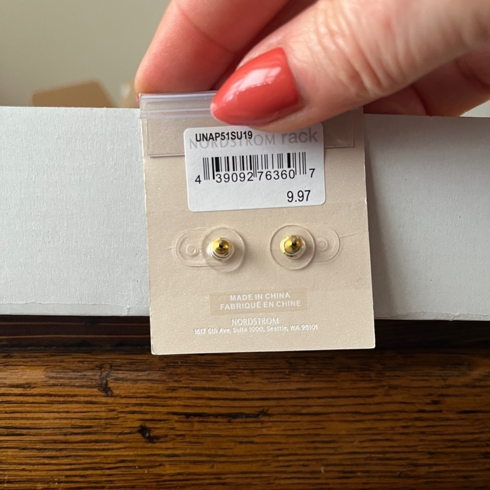 Nordstrom Orange Oval Stud Earrings Jewelry - Picture 2 of 2